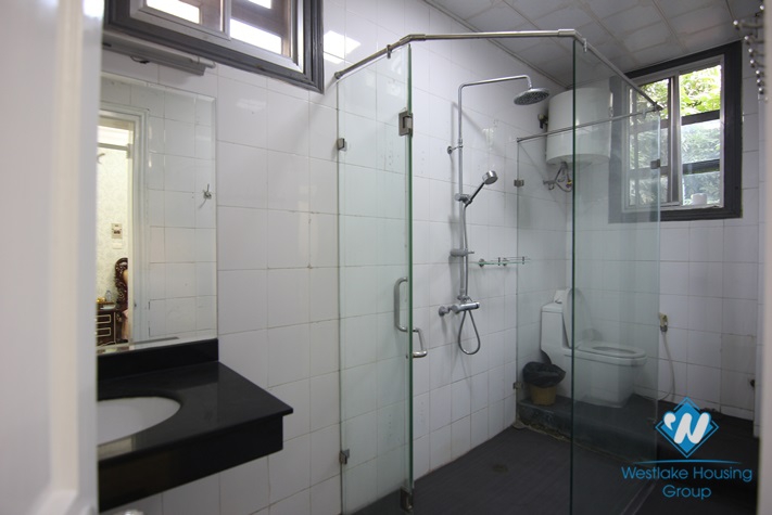 Spacious detached villa to rent in Tay Ho diplomats' compound